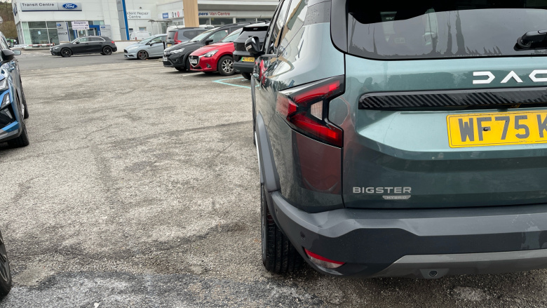 Dacia Bigster 1.8 Hybrid 155 Journey 5dr Auto Hybrid Estate